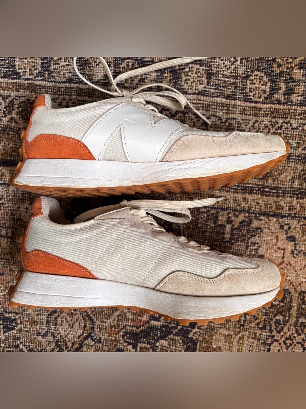 New Balance Women's 327 Sneakers in Sea Salt & Rust Oxide - Picture 4 of 8